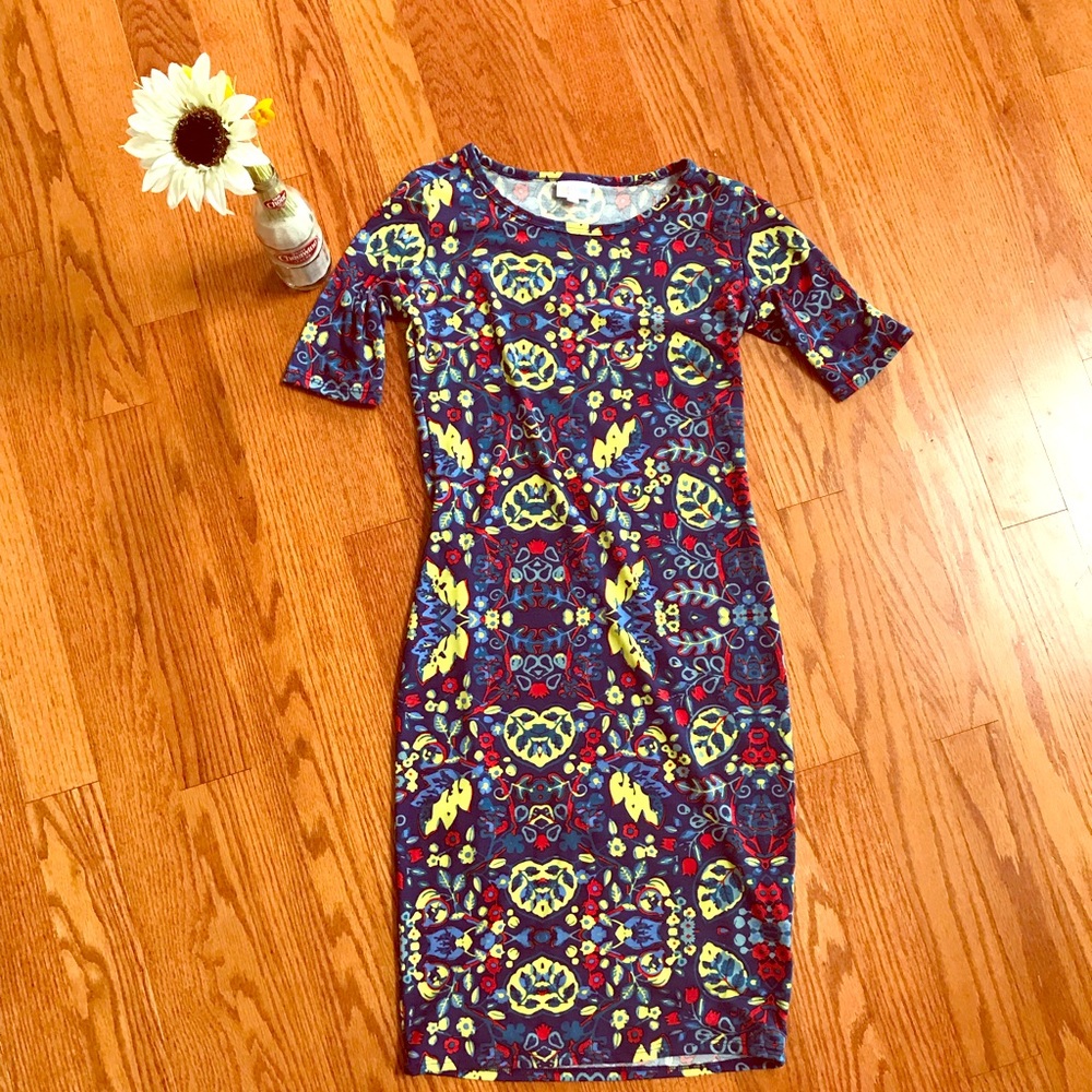 LULAROE Floral / Leaf Print Dress